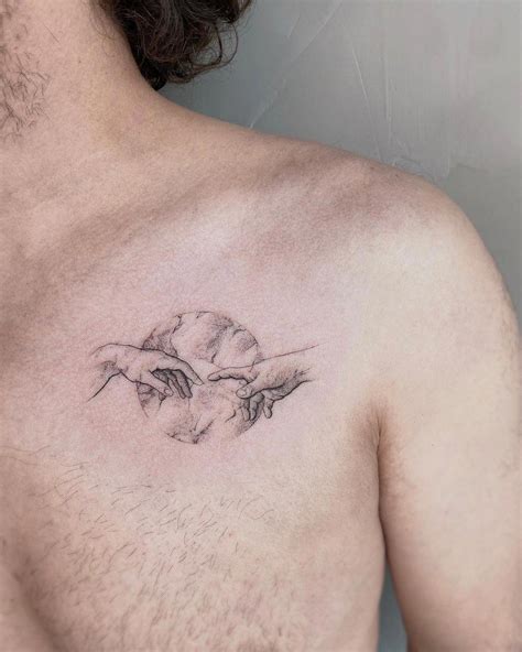 tatuajes en el pecho hombres|Tatuajes en el pecho para hombres